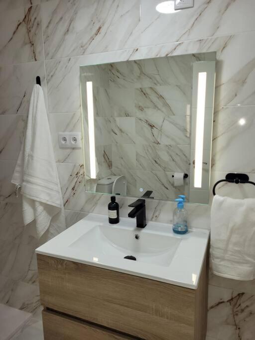 Apartamento Bajo Con Terraza Y Piscina Torrevieja Esterno foto