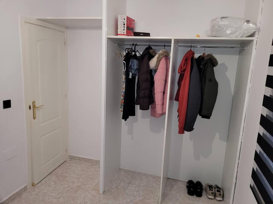 Apartamento Bajo Con Terraza Y Piscina Torrevieja Esterno foto