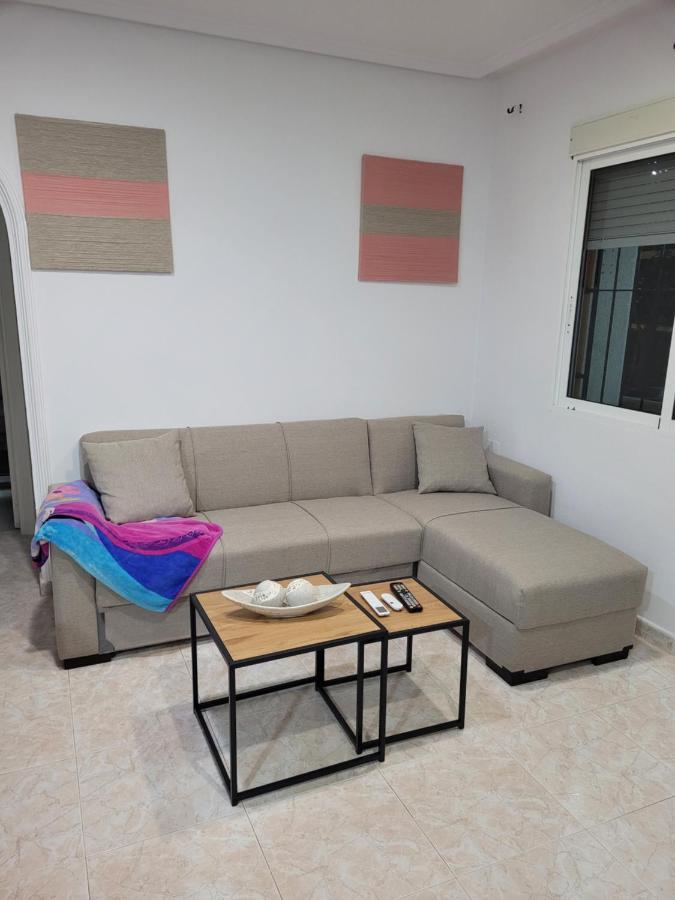 Apartamento Bajo Con Terraza Y Piscina Torrevieja Esterno foto